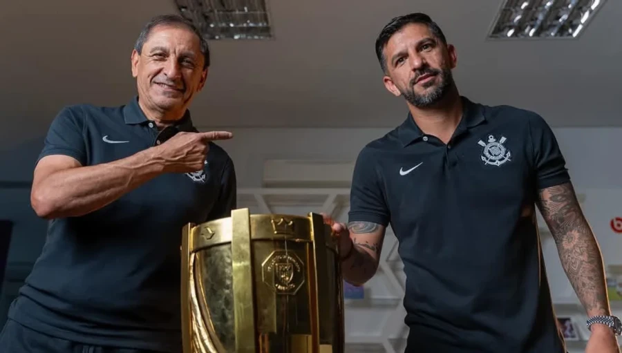 RECIENTE. Ramón y su hijo venían de festejar el Paulista.