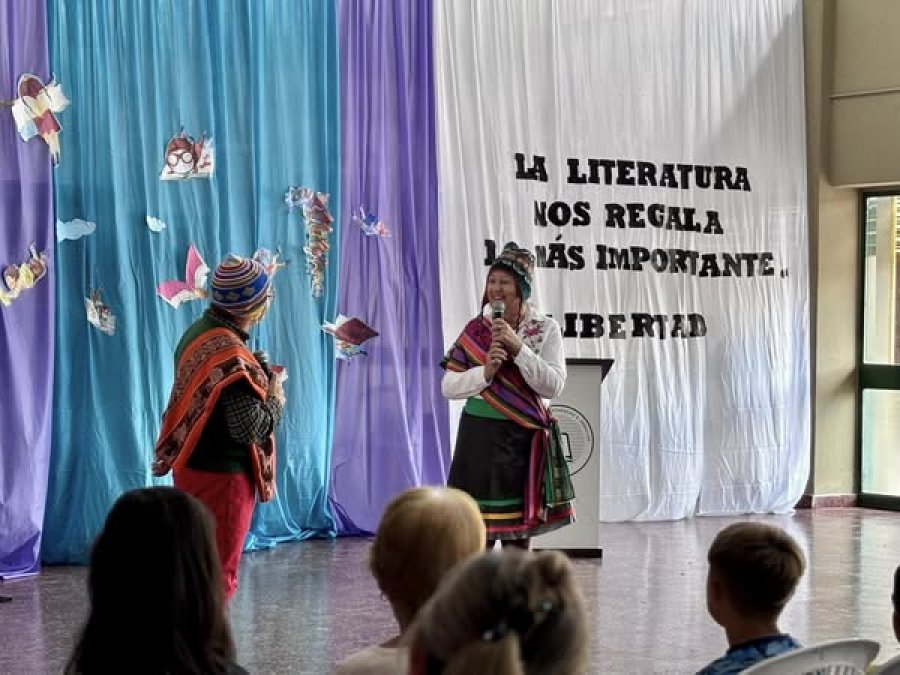 PRESENTACIÓN. Una representación artística en la reciente actividad.