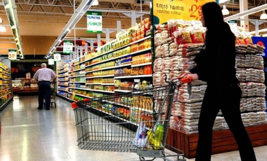 ¿SE DESINFLAN LOS PRECIOS? El Gobierno confía en que la inflación bajará al 1% mensual para las elecciones de octubre.