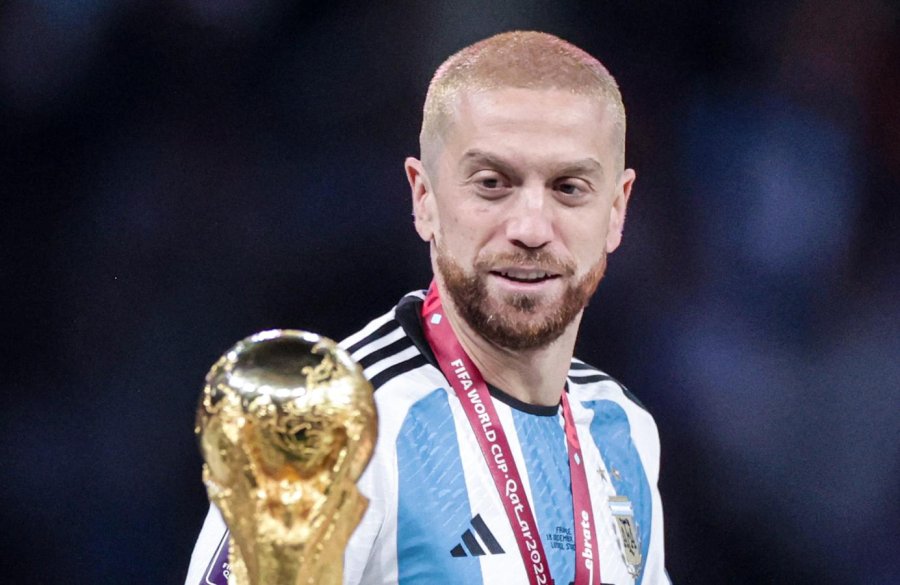 Papu Gómez reveló que ya tantearon a su representante para su vuelta.