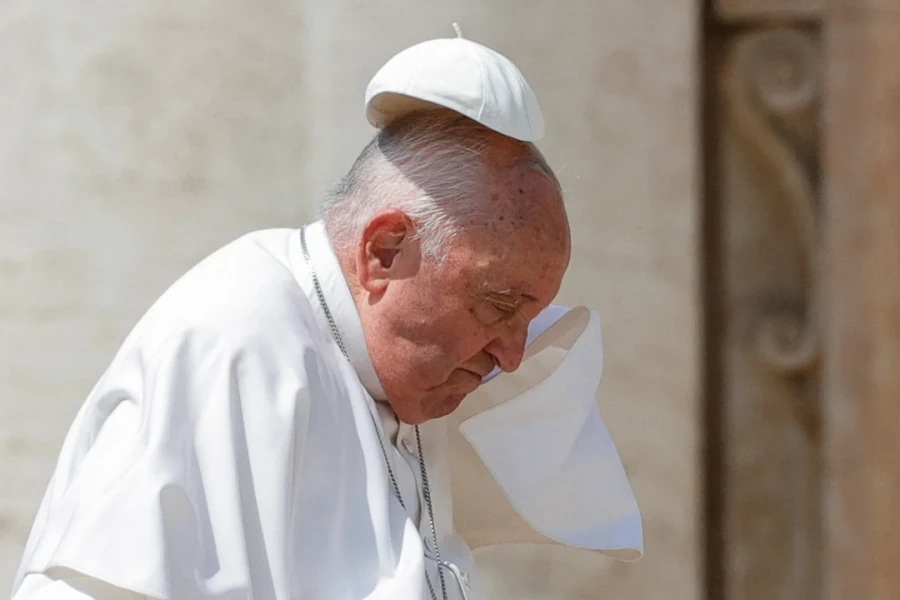 Políticos despidieron al Sumo Pontífice.