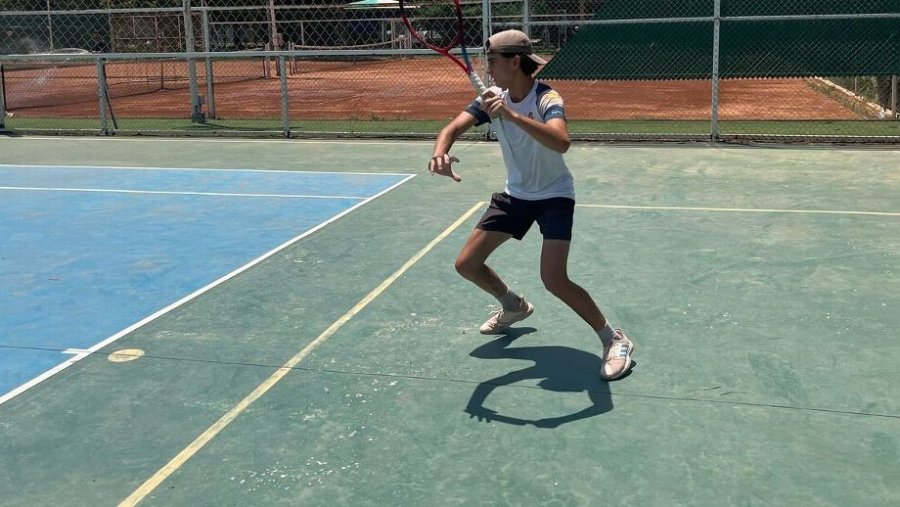 ENTRENANDO. El juvenil de 16 años oriundo de Ricardone.