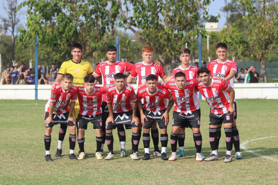 PUNTERO. El León abre la fecha ante Peñarol.