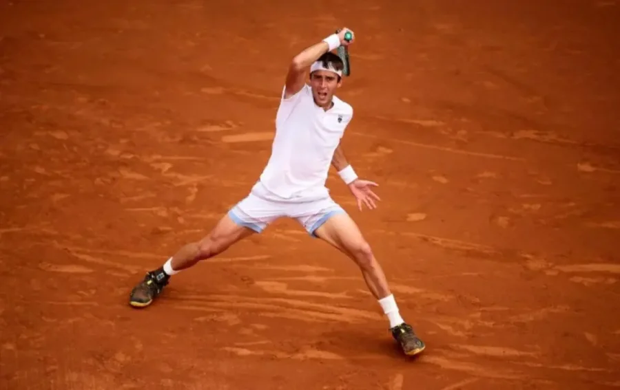 Trabajado triunfo de Etcheverry para avanzar en Madrid.