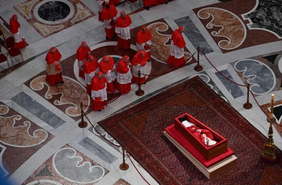 130 delegaciones confirmadas para el funeral.