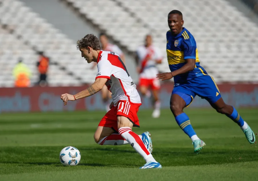 El fútbol argentino se paraliza ante una nueva edición del Superclásico.