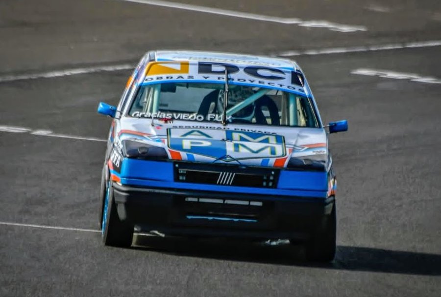 Nicol&aacute;s Poseb&oacute;n fue la referencia del s&aacute;bado en el Fiat 1400 TZ.