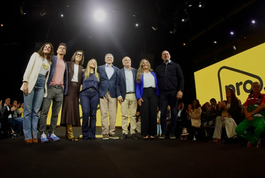 El PRO, junto a sus candidatos porteños, durante el acto realizado en Costanera Norte.