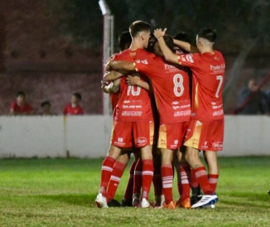 NO ALCANZO. Ferro se puso en ventaja, pero no lo pudo sostener.