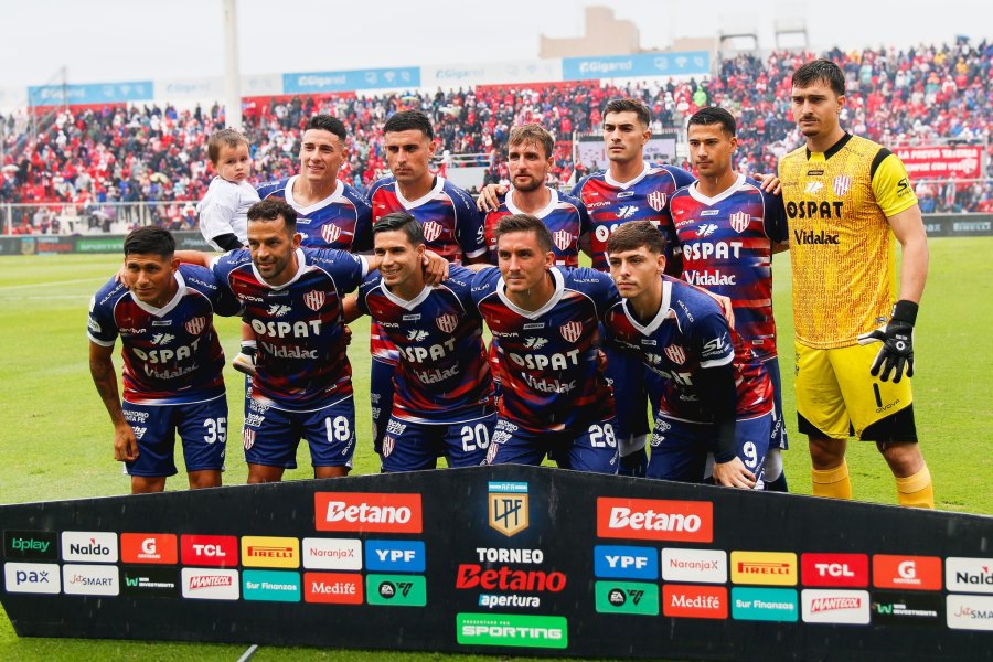 COMPLICADO. El Tatengue quiere repuntar en el torneo local.