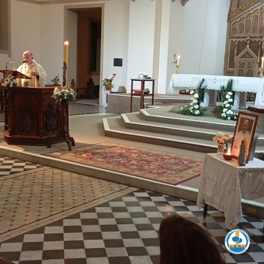 Mons. Pedro Torres durante la homilía.