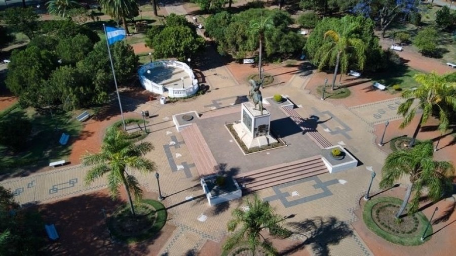 Licitaci&oacute;n p&uacute;blica para la adquisici&oacute;n de columnas de alumbrado p&uacute;blico.