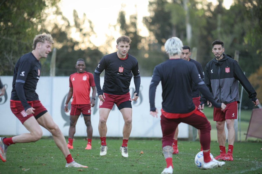 QUIERE METERSE. Por ahora Estudiantes está octavo.
