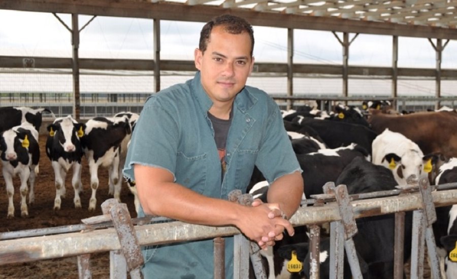 NOVEDAD. El experto estará en la feria de Esperanza hablando de lo último en manejo de confort animal