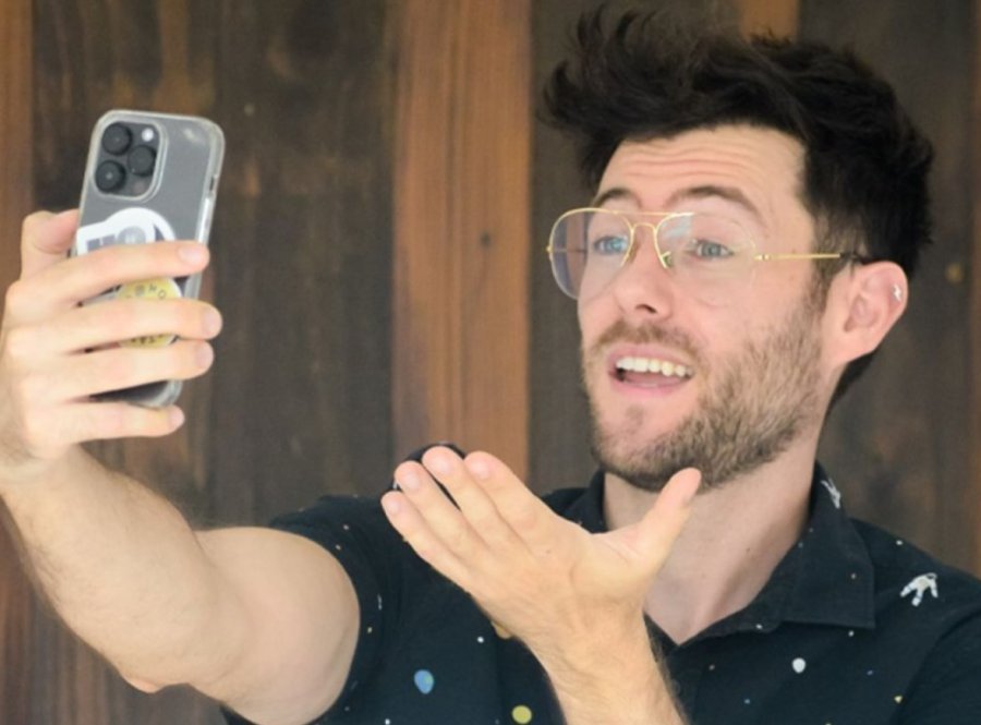 El artista cordobés se presenta en la ciudad.