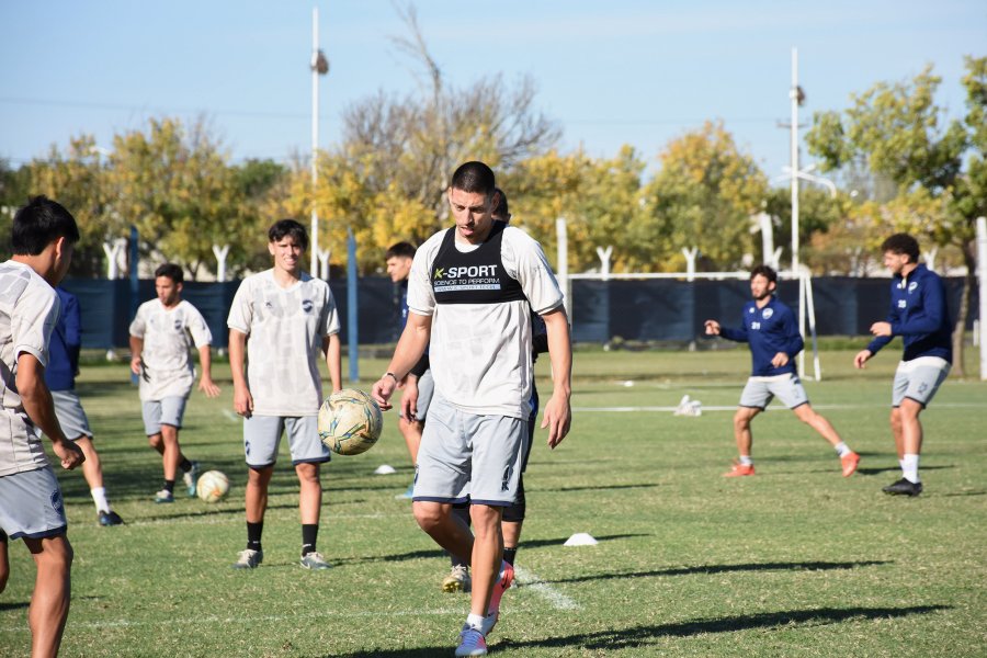 FIRME. El marcador central Facundo Jofre.