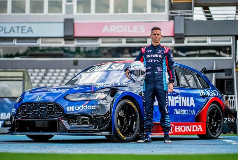 LEONEL PERNÍA. El tetracampeón de la categoría es la apuesta fuerte del equipo Honda.