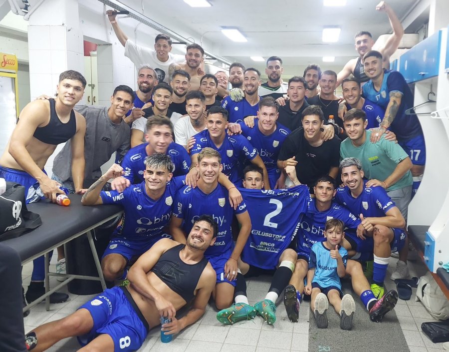 ATLÉTICO DE RAFAELA Y UN NUEVO VESTUARIO FELIZ EN ALBERDI