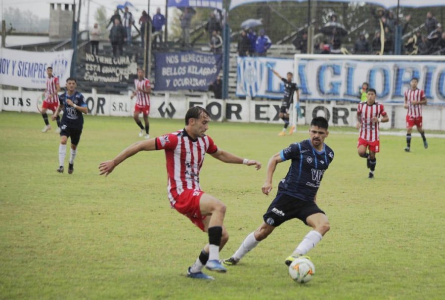 BUEN PUNTO. El León sumó en Lincoln.