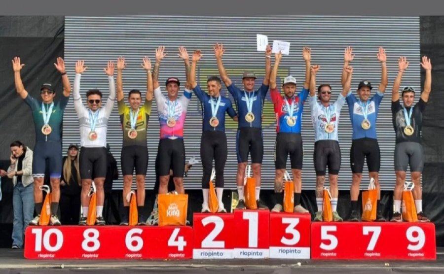 PREMIACION. Juan Manuel Roggero fue cuarto en Master A2.