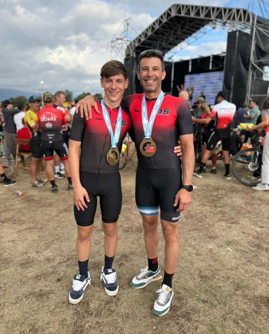 ALEGRIA FAMILIAR. Santino y Matías Dominino.