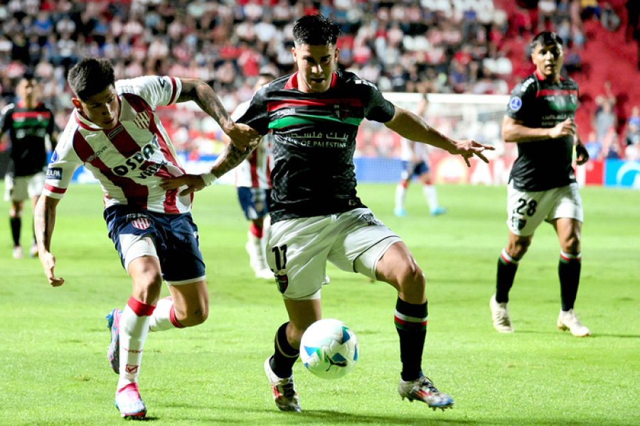DIFICIL MOMENTO. Unión también tuvo un mal Apertura y en la Sudamericana volvió a caer.