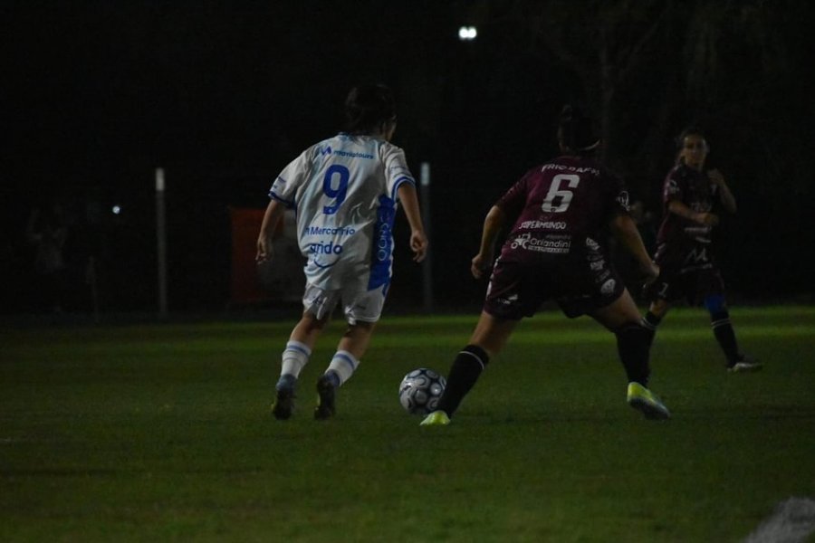 SERIE ABIERTA. El primer encuentro fue empate.