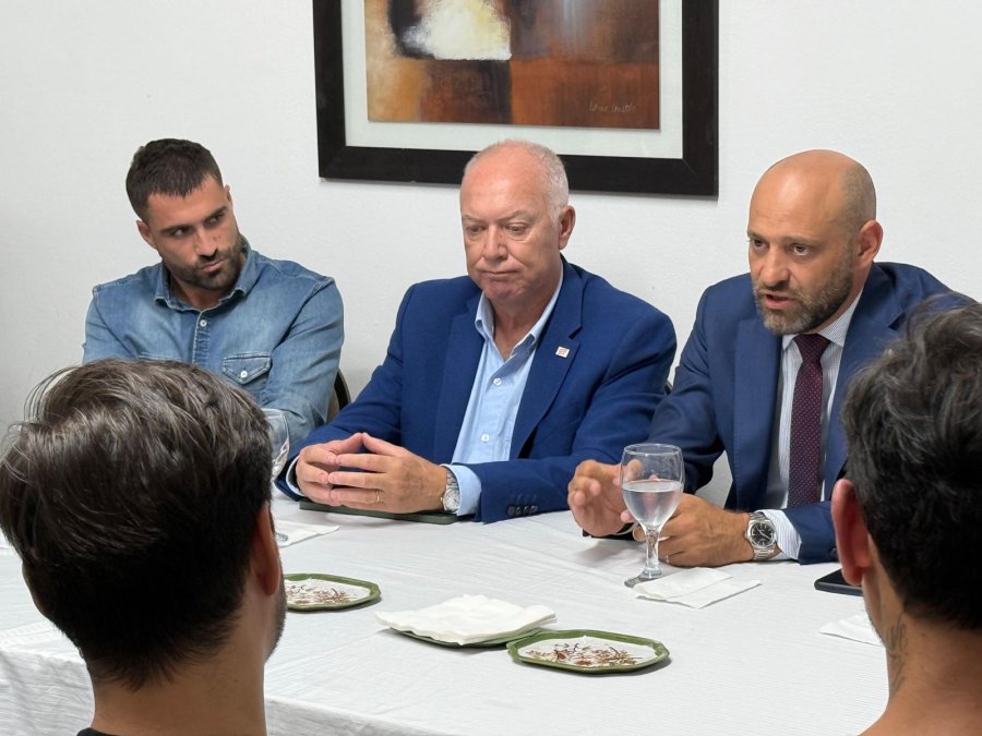 El ministro Puccini present&oacute; l&iacute;neas de financiamiento para empresas del cluster de calzado de la Provincia. (FOTO SCS)