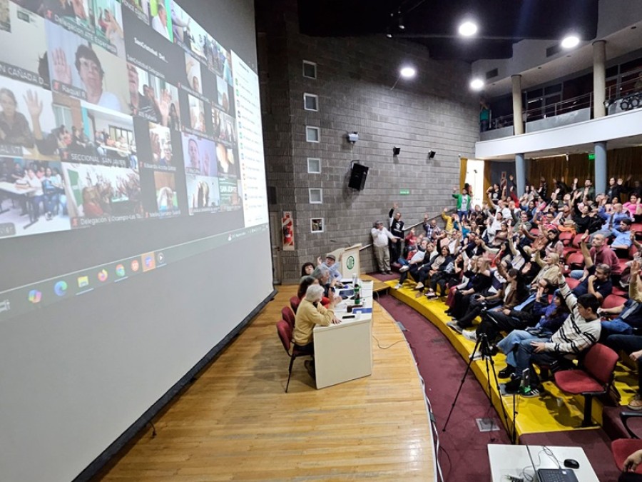 PLENARIO DE DELEGADOS. La propuesta salarial para el 2&ordm; trimestre fue aceptada por ATE en disconformidad.