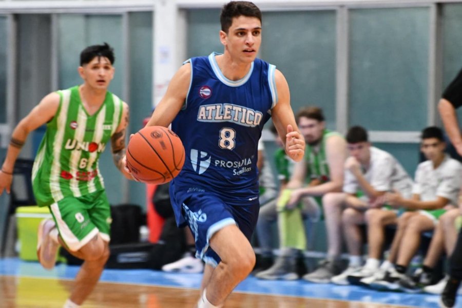 SE LO LLEVO DE LOCAL. La Crema logró un valioso triunfo.