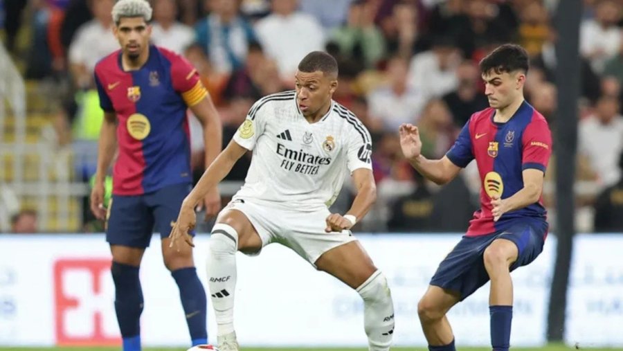 BARCELONA Y REAL MADRID SE ENFRENTAN EN EL CLÁSICO ESPAÑOL