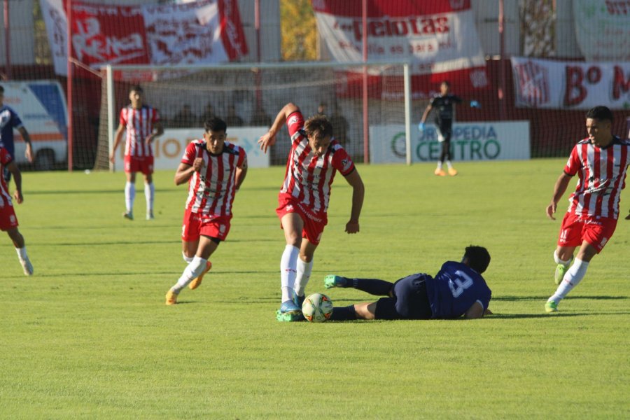 SE ACERCO. Ahora el equipo juliense quedó a dos puntos de la BH.
