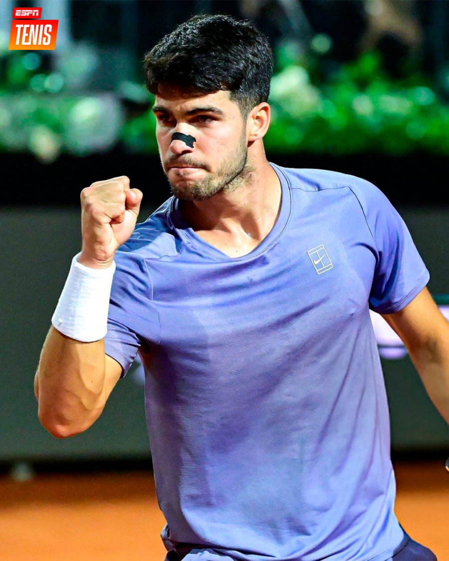 FAVORITO. Se llevó el triunfo en sets corridos.