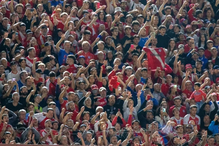 TRISTEZA. La penosa noticia se confirmó tras el partido.