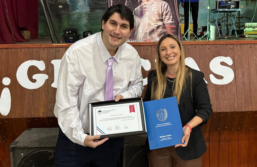 Ignacio Peterlín y Bárbara Chivallero durante el segmento protocolar del acto.