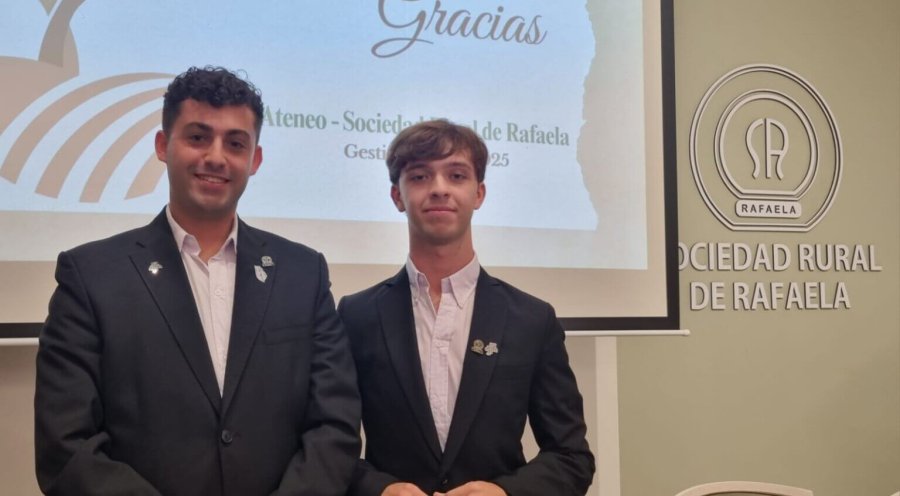 Santiago Bonetto, presidente saliente, y su sucesor en el cargo, Alan Lajetzky. (FOTO SRR)