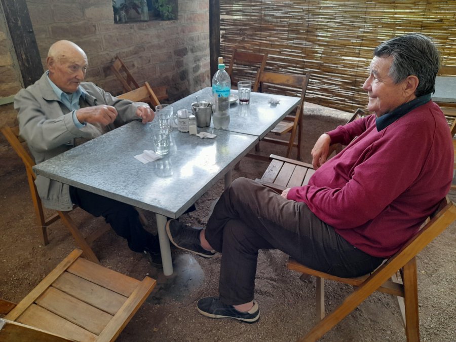 En Agua Escondida: Antonio Fassi mano a mano con Roberto "Kolla" Chavero.