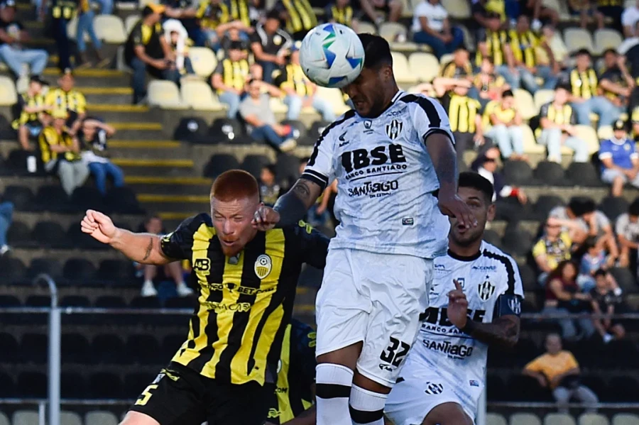 FUERTE. El equipo santiagueño llega puntero a la última fecha.