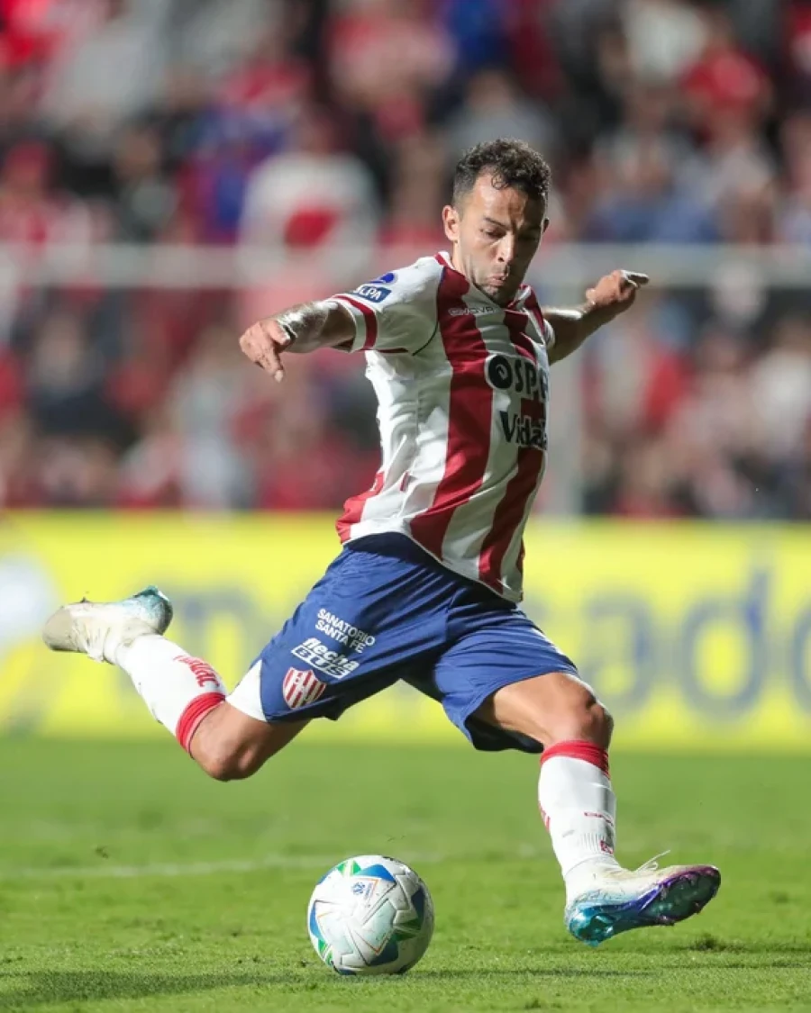 LUCAS GAMBA. Uno de los delanteros del Tatengue.