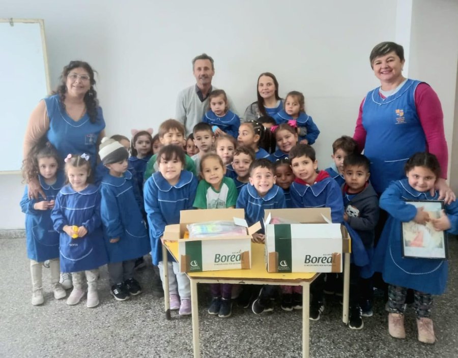 Con la comunidad educativa del Jardín Nuestra Señora de Fátima.