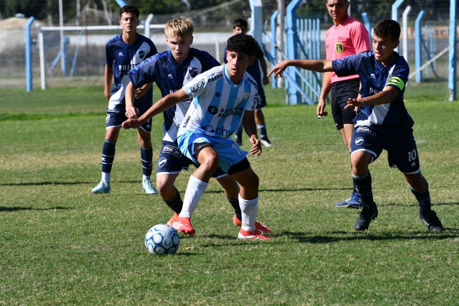 A LA CANCHA. Atl&eacute;tico viaja a San Francisco y Ben Hur recibe a Las Parejas.