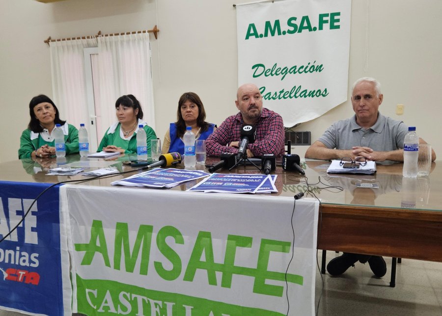 Se llev&oacute; a cabo una conferencia en torno al paro docente de hoy en la provincia.