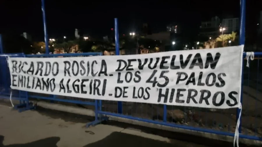 Aparecieron pasacalles contra dos dirigentes de Boca.