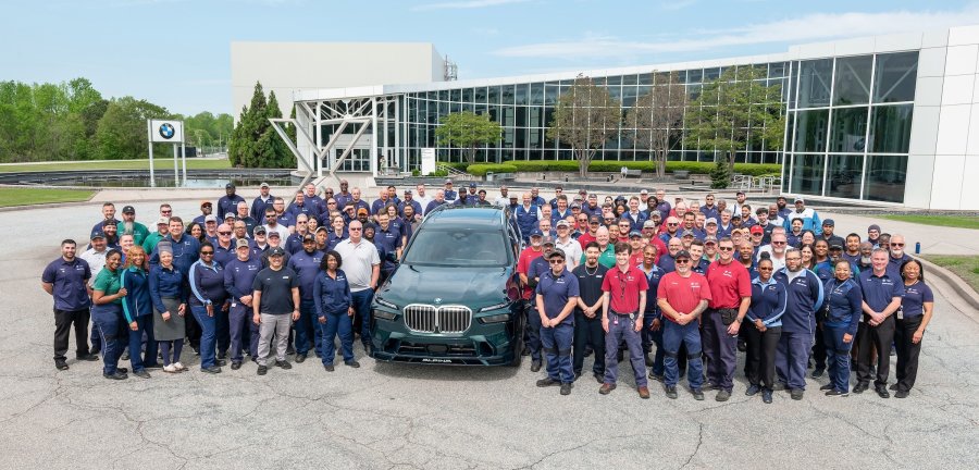 Los empleados terminaron de ensamblar el séptimo millón de BMW a finales de marzo.