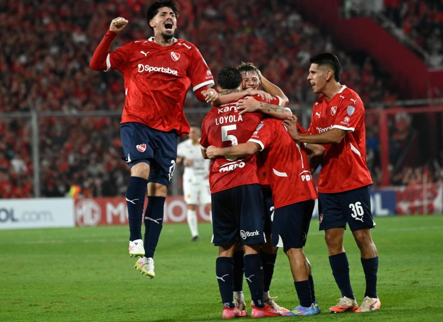 EL ROJO FESTEJÓ EN AVELLANEDA