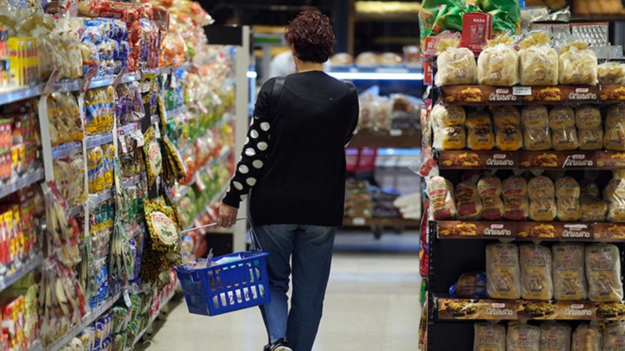 POR ARRIBA DE LA NACIONAL. La suba en servicios como la educaci&oacute;n y los alquileres contin&uacute;a presionando el bolsillo.