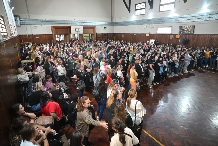 Rindieron más de 7.000 docentes aspirantes de todos los niveles.