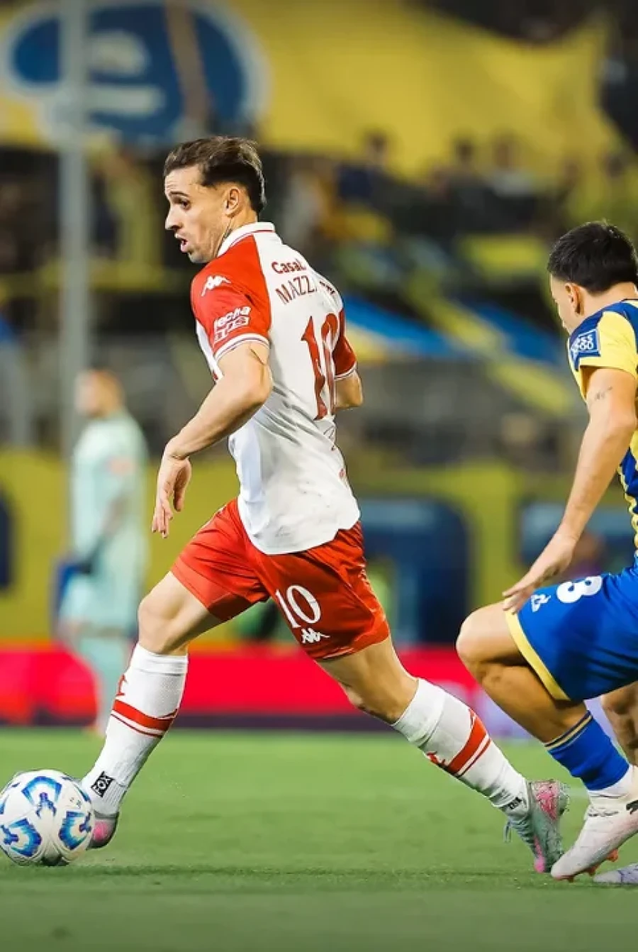 EL GOLEADOR. Mazzanti le dio el triunfo al Globo.