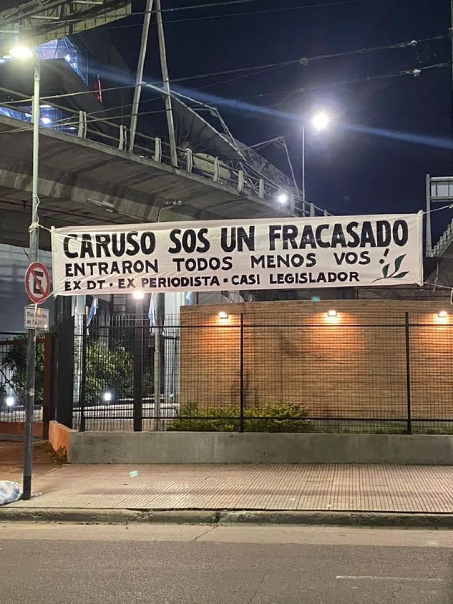 Uno de los pasacalles compartidos por Pablo Toviggino.