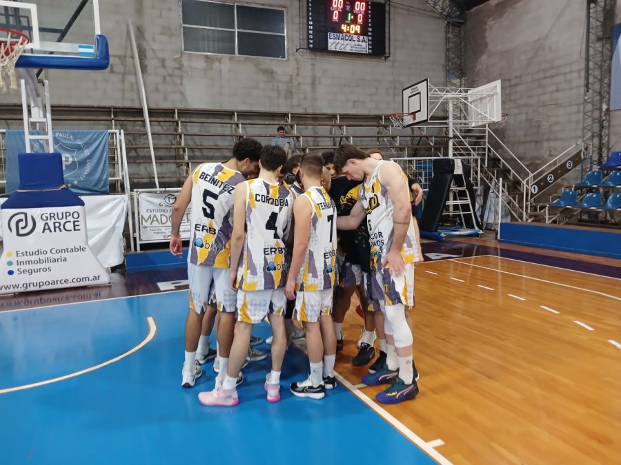 CAÑONEROS. Cerraron su participación sin chances ante Santa Paula.